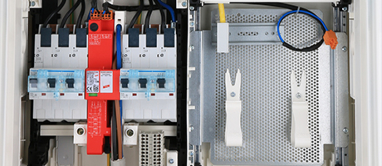 Hausanschluss, Zähler und Unterverteiler bei Elektro Hofmann in Arnschwang