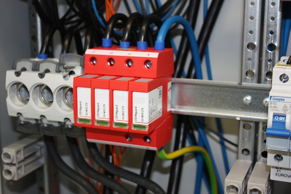 U berspannungsschutz bei Elektro Hofmann in Arnschwang